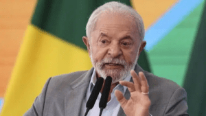 Governo Lula desmente fake news de Nikolas Ferreira sobre obra no Acre