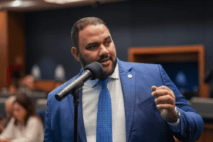 Alerj exonera 40 assessores e chefe de gabinete de Thiago Rangel