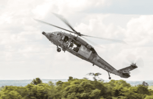 Governo do RJ desistiu de comprar Black Hawk de R$ 70 milhões ao desconfiar que helicóptero de guerra era usado