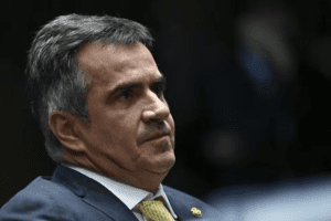 Compliance Zero: investigação cita conversa sobre cartão e viagem internacional de senador: ‘É pra continuar pagando restaurante do Ciro?’