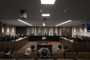 TCU cria penduricalho que pode elevar salários de servidores em até 15%; entenda