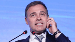 Proteção a Flávio Bolsonaro: Redes ‘gritam’ e cobrança sobre Mendonça explode