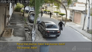 Vídeo mostra PMs gritando ‘vai morrer, hein!’ para motociclista morto a tiros durante abordagem em São Gonçalo