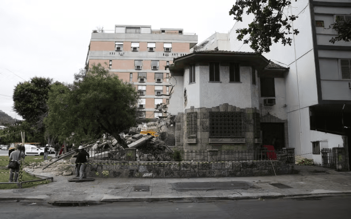 Memórias apagadas: ao menos 40 imóveis do Rio perdem proteção e vão abaixo